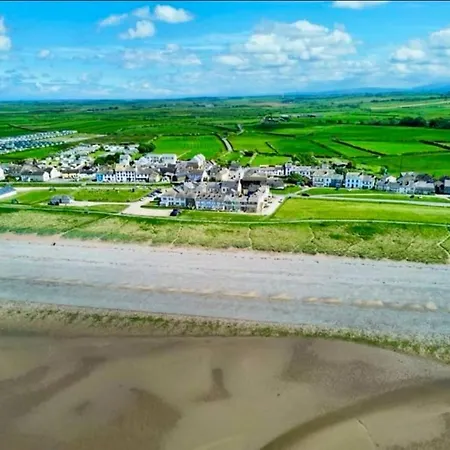 Old Post Office By The Sea Tatil Evi *