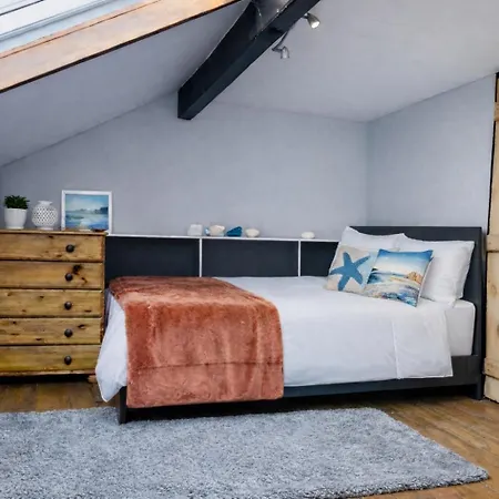 Old Post Office By The Sea Vakantiehuis